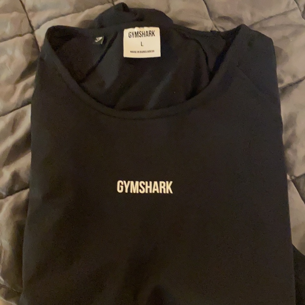 Black Gymshark long sleeve crop.